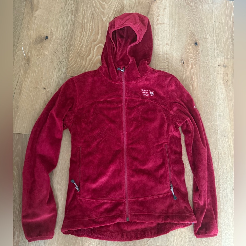 Mountain hardware hooded fleece